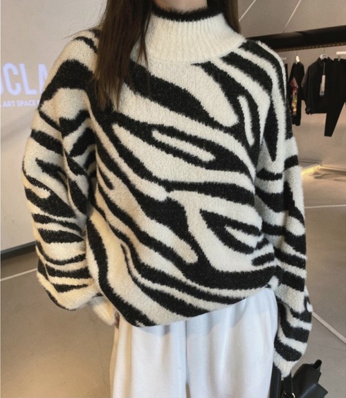 over size zebra knit over size zebra knit