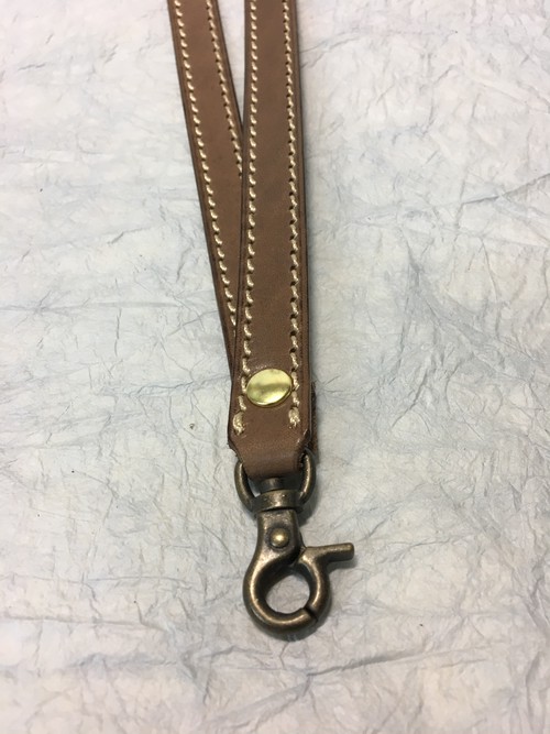 ネックストラップ 牛ヌメ革 ライトチョコレート