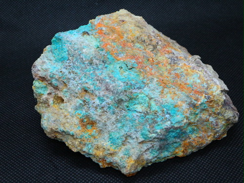 ※SALE※アリゾナ産 バナジン鉛鉱 クリソコラ モリブデン鉛鉱406g  VND003  鉱物　天然石 パワーストーン 原石