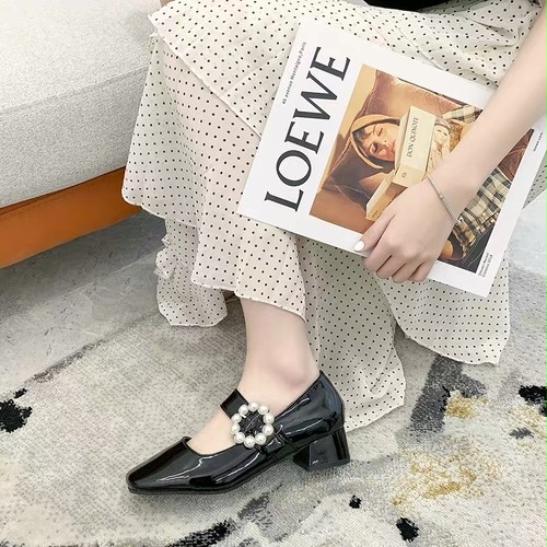 circle pearl belt shoes 3c's circle pearl belt shoes 3c's