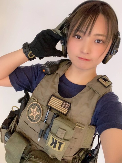 鈴木咲ポスター付きPEACECOMBAT VOL.39[先行発売] 