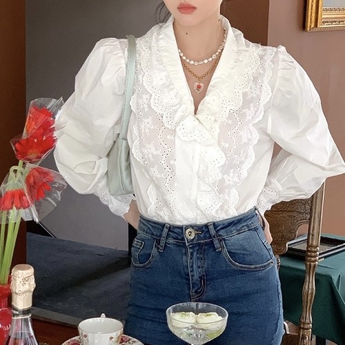 classical lace v line blouse classical lace v line blouse