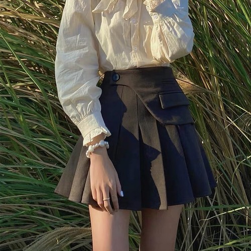 pocket belt pleats skirt 2c's pocket belt pleats skirt 2c's