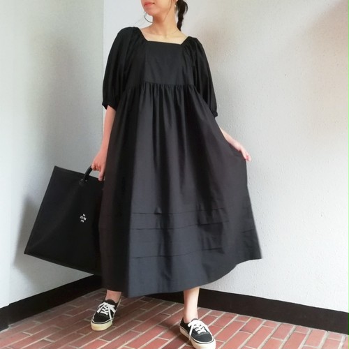 THE SHINZONE(SQUARE NECK DRESS) THE SHINZONE(SQUARE NECK DRESS)