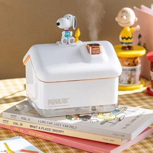 韓国限定 Peanuts Snoopy Room Light Humidifier ピーナツ スヌーピー ルームライト Usb 加湿器 照明 公式 韓国雑貨 Tokki Maeul トッキマウル 韓国雑貨通販サイト
