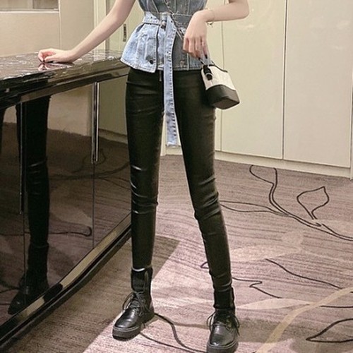 カジュアル 光沢感 Puレザー スキニーパンツ レディース ハイウエスト ズボン ボトムス ブラック 無地 脚長効果 スタイルアップ 体型カバー スリム メンズライク アクティブ おしゃれ 男ウケ デート服 楽ちん 韓国ファッション 通販 秋 冬 Pure Fragrance Style
