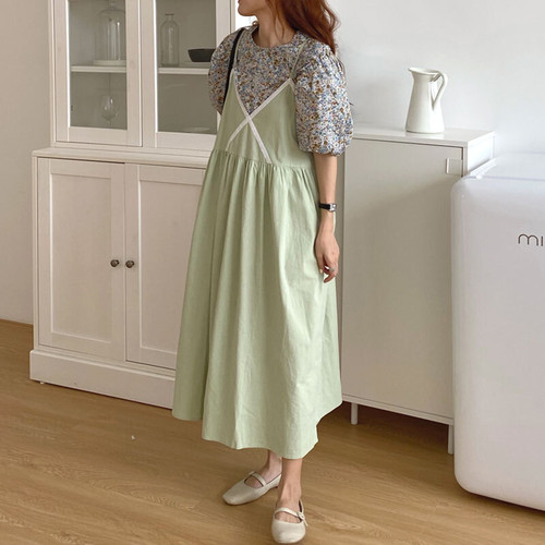 送料無料 ワンピース ノースリーブ 袖なし キャミソールワンピース ロング丈 ミモレ丈 Aライン フレア ミントグリーン ホワイト ゆったり 体型カバー マタニティ フェミニン レトロ ガーリー ナチュラル 清楚 カジュアル 春夏 レイヤード 重ね着 コーデ デイリー