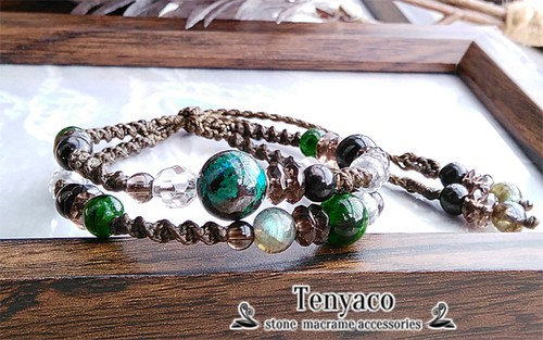 クリソコラのダブルビーズマクラメブレスレット
