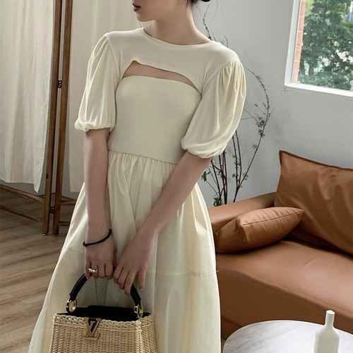 croped puff shoulder + contrast one piece 2c's croped puff shoulder + contrast one piece 2c's