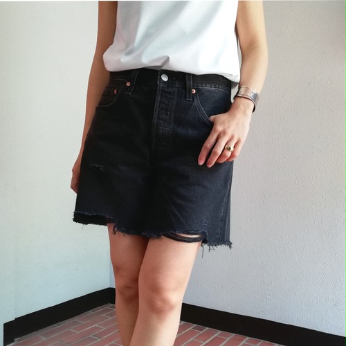 Levi’s( 501® MID THIGH SHORT BEE'S KNEES ) Levi’s( 501® MID THIGH SHORT BEE'S KNEES )