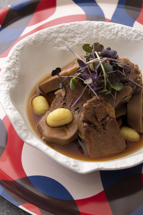 【店頭お渡し】仔牛タンの柔らか煮 ニョッキ添え(2人前) 【店頭お渡し】仔牛タンの柔らか煮 ニョッキ添え(2人前)