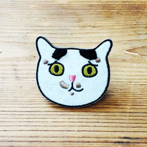 【 Super B Studio 】 ブローチ 王美珠ワンメイジュ 作家の愛猫 【 Super B Studio 】 ブローチ 王美珠ワンメイジュ 作家の愛猫