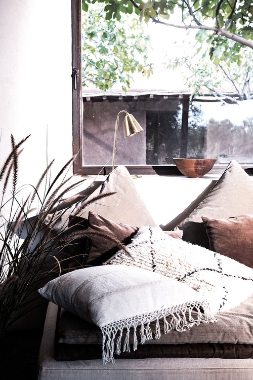 EGYPTIAN COTTON CUSHION medium