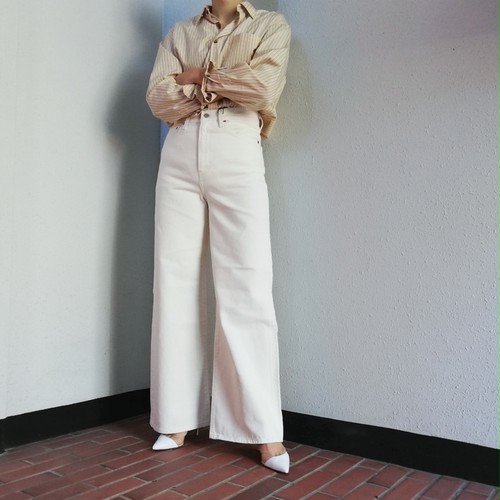 Levis(RIBCAGE WIDELEG ECRU) Levis(RIBCAGE WIDELEG ECRU)