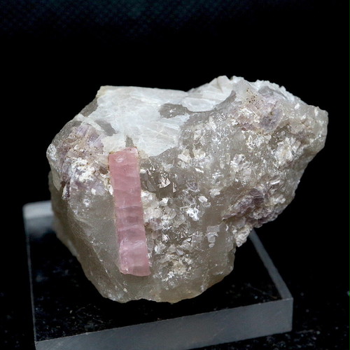 ピンクトルマリン 母岩付き カリフォルニア産 28,3g T189 鉱物　天然石　原石　パワーストーン
