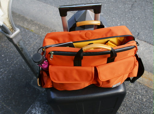 【エブリスタ「次に読みたいファンタジー」入賞記念セール】ファザーズバッグ　agnate ヴァーミリオン