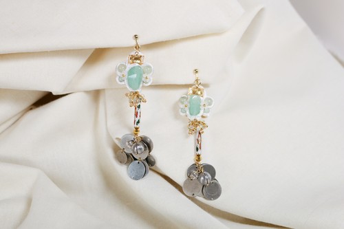 curtain call series_amulet 3 earring / petitJumelle(ぷてぃじゅめれ) curtain call series_amulet 3 earring / petitJumelle(ぷてぃじゅめれ)