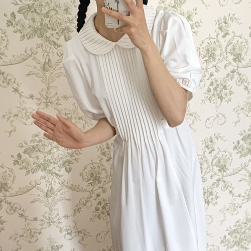 pintack classical one piece 2c's pintack classical one piece 2c's