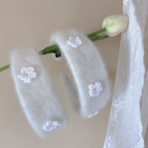 mohair flower head accessory 2c's mohair flower head accessory 2c's