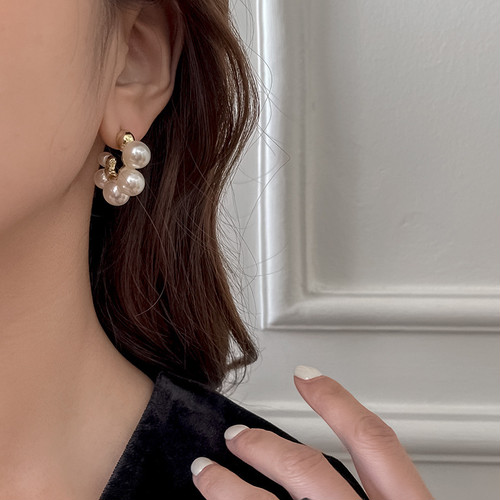 circle grape pearl pierce circle grape pearl pierce