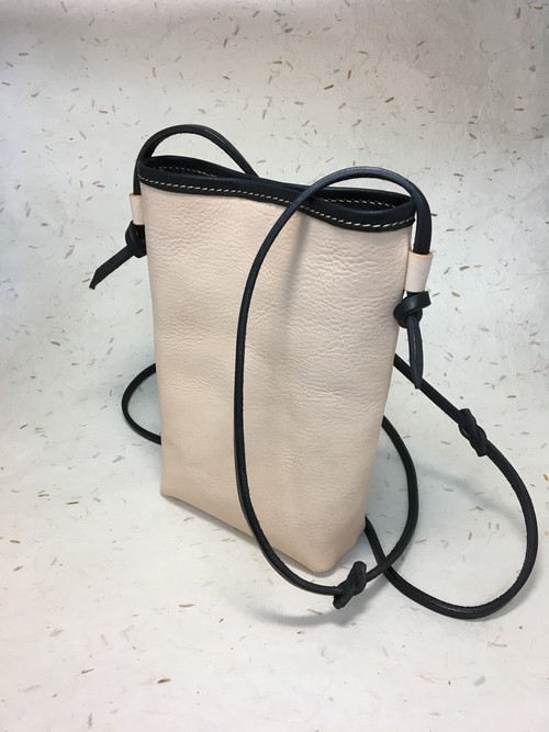 ショルダーポーチ ブラック L 