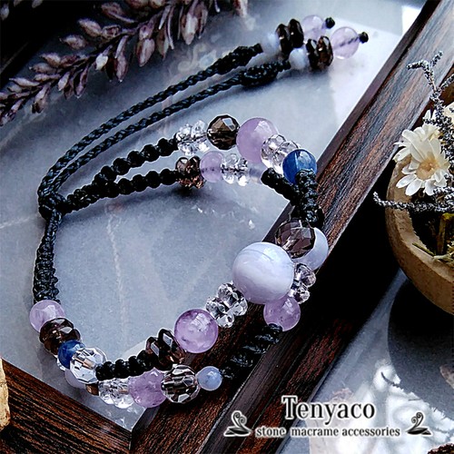 ブルーレースアゲートとラベンダーアメジストのダブルビーズマクラメブレスレット