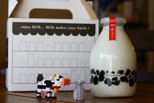 21丑 The Milk 500ml ナノブロック丑セット The Milk Shop