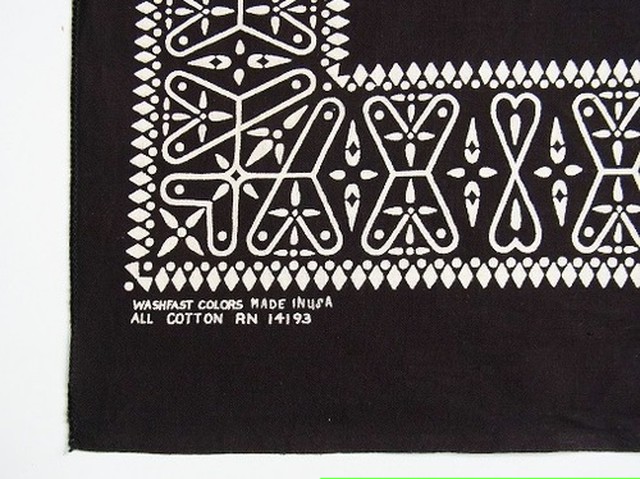 70 S Washfast Colors 黒 ブラック クロス柄 ヴィンテージ バンダナ Cyclone