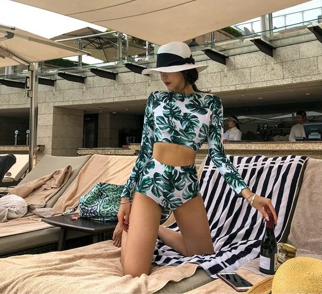 ワンピース 水着 ロングスリーブ 葉柄 体型カバー ハイウェスト ビーチ リゾート California Express