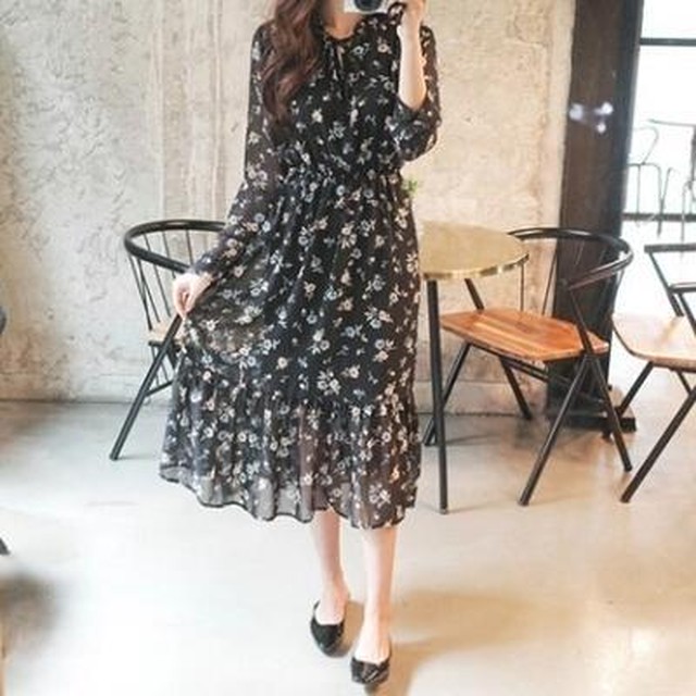 ワンピース 袖あり ロング丈 ミモレ丈 カジュアル 春 春夏 春秋 長袖 おしゃれ レディース 可愛い クラシカル ティアード ウエストゴム 花柄 シフォン ワンピ ドレス ゆったり 透け感 大きいサイズ ブラック 黒 代 30代 40代 50代 Like Fashion