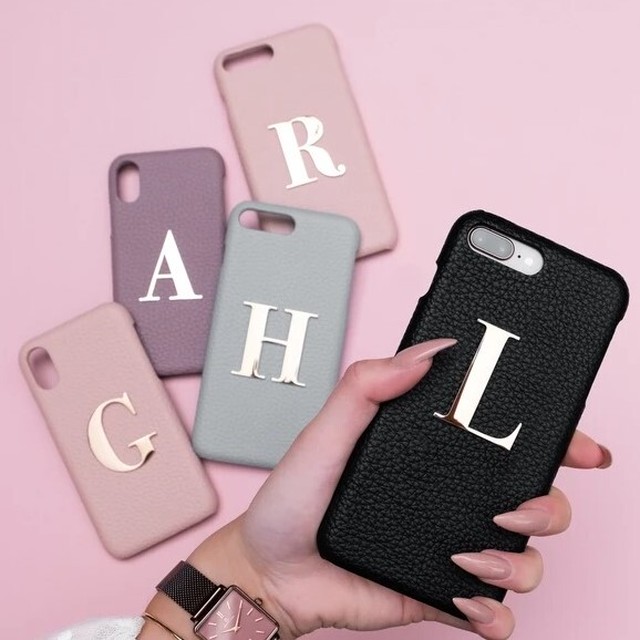 マーキー クラックポット 不忠 イニシャル Iphone ケース レザー Girls Plus Jp