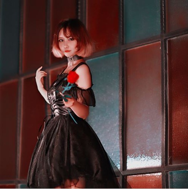 ロリータワンピース ロリータドレス ロリータファッション ゴスロリファッション ゴスロリ ゴシック ワンピース 無地 ハート ハート柄 ギャザー ひだ ミニ丈 ショート丈 膝上 オフショルダー ゴシック かわいい スウィート ガーリー ブラック セクシー フェミニン きれい