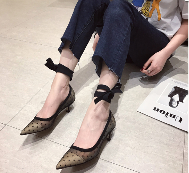 パンプス ポインテッドトゥ ドット柄 レースアップ クロスストラップ シースルー リボン メッシュ レース ローヒール 大人可愛い 上品 カジュアル きれいめ お呼ばれ デート 女子会 春 夏 Like Fashion