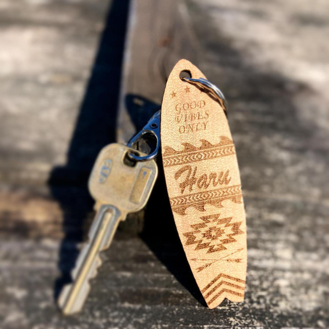 無料名入れ サーフボード型 Ortega Star ハンドメイド ウッドキーホルダー Hawaii Style Club