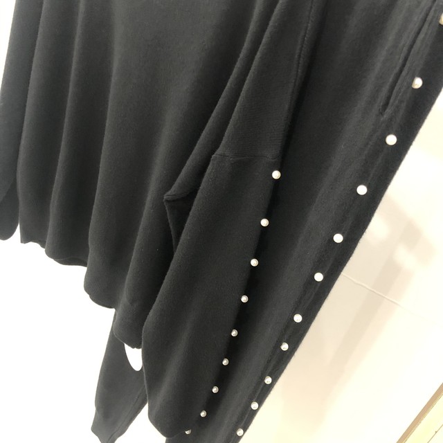 パール付きニットセットアップ Eterno