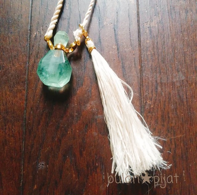 天然石 香水ボトル アロマボトルのアトマイザー大 黄金の精麻しめ縄ネックレス 大人の天然石 アクセサリー材料パーツshop ぶらんぴじゃっと