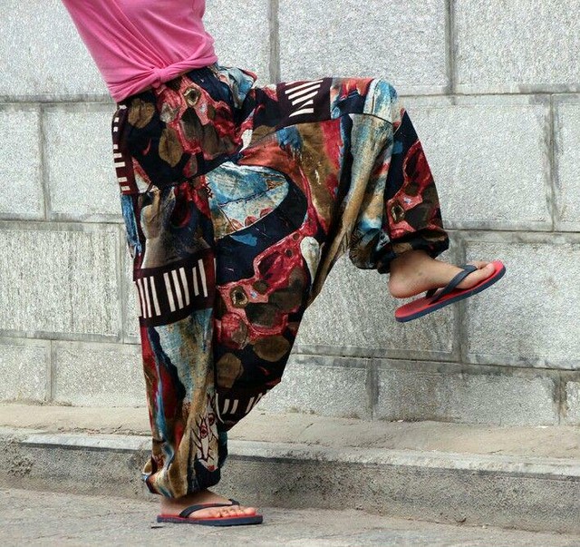 新品 未使用 オシャレ アラジンパンツ サルエルパンツ ユニセックス Romelcheo