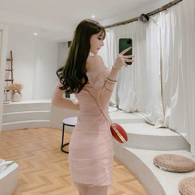 スリムタイトワンピース Iライン ミニ丈 セクシー フェミニン 春夏 お呼ばれ お出かけ デート ハイウエスト 無地 Arroser