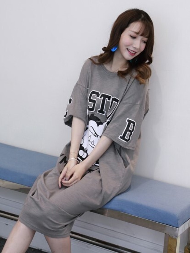 プリントtシャツワンピース ワンピース Tシャツ プリント ビッグシルエット カジュアル スポーティ ラフ トレンド お出掛け デイリー Aero True