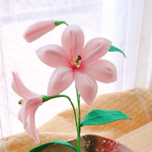 笹ユリ つまみ細工 和花