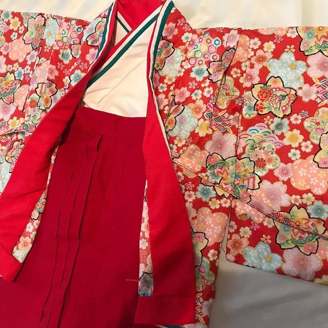 女の子 羽織 袴３点セット 十二単袴 Moga Girl Hakama Wa Stuki Kimono