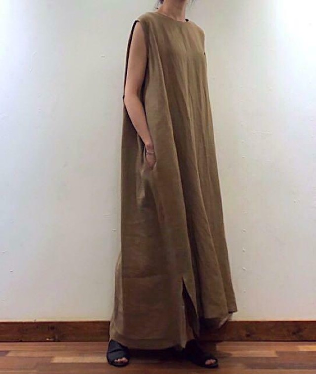 ワンピース リネン マキシ丈 ロング丈 ノースリーブ 代 ゆったり リゾート 春夏 ブラウン ベージュ グレー 無地 ラウンドネック ナチュラル シンプル カジュアル おひさまブランケット
