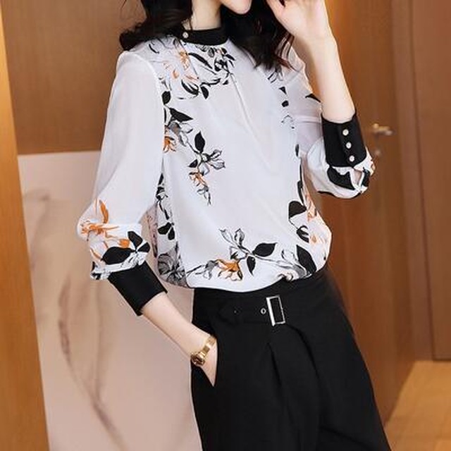 ブラウス トップス レディース おしゃれ 春 春秋 きれいめ オフィスカジュアル カットソー シャツ 長袖 花柄 エレガント フェミニン シルク クルーネック ヴィンテージ ゆったり 大きいサイズ ホワイト 白 代 30代 40代 50代 Like Fashion