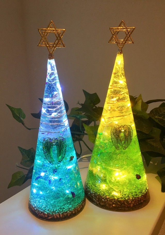 光るクリスマスツリー 六芒星のエネルギー入り Sovereignty