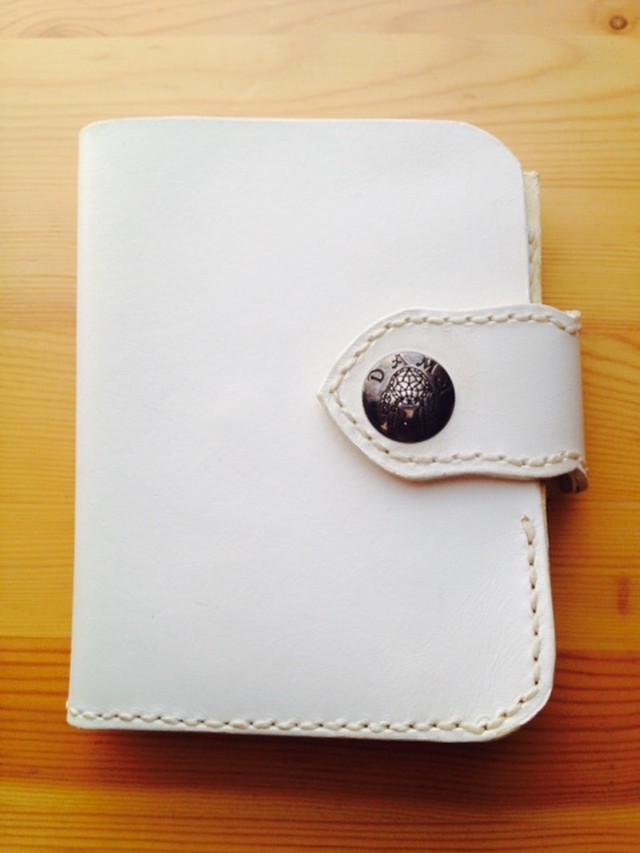 白 ホワイト 財布 メンズ レディース 二つ折り 革 レザー 送料無料 ライダース ビルフォールド ミドルサイズ ルナ ファルファッラ レザークラフト