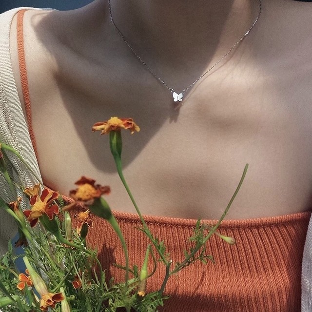 simple butterfly necklace