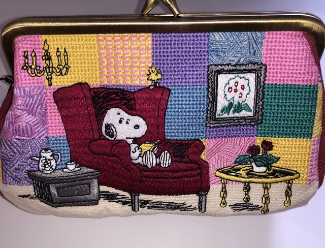 Peanuts Snoopy スヌーピー 畳刺繍がま口ポーチ ペンケース お部屋 スヌーピーのおへや N おすぬべや