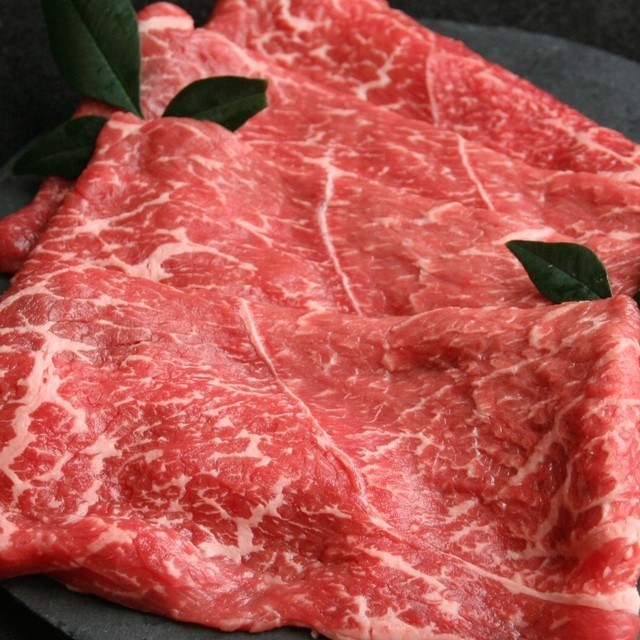 総称 山形牛 もも肉 赤身 すき焼き用 2人前 300グラム まる梅 ファーム 通販