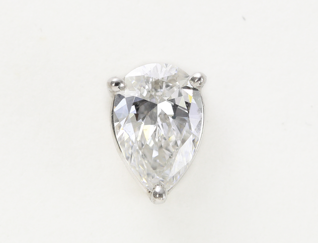 ◯ダイヤモンドパーチ◯天然ダイヤモンド〈無色〉 ◯0.653ct◯Pt900◯ペアシェイプカット