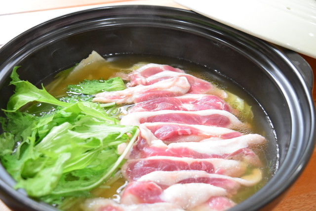 【極上のオリジナル出汁で食べる】サロベツ合鴨鍋もも肉セット4人前(送料込)